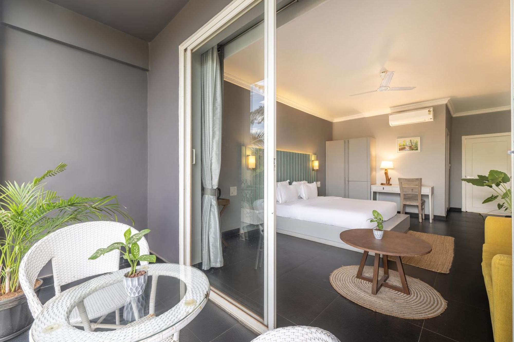 Echor Samara Morjim Goa Sea View Restro Hotell Eksteriør bilde